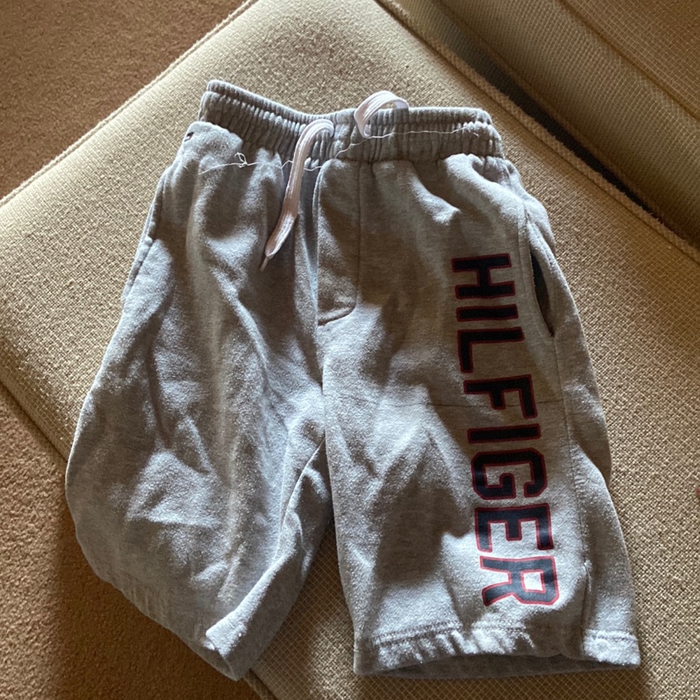 Hilfiger grey shorts